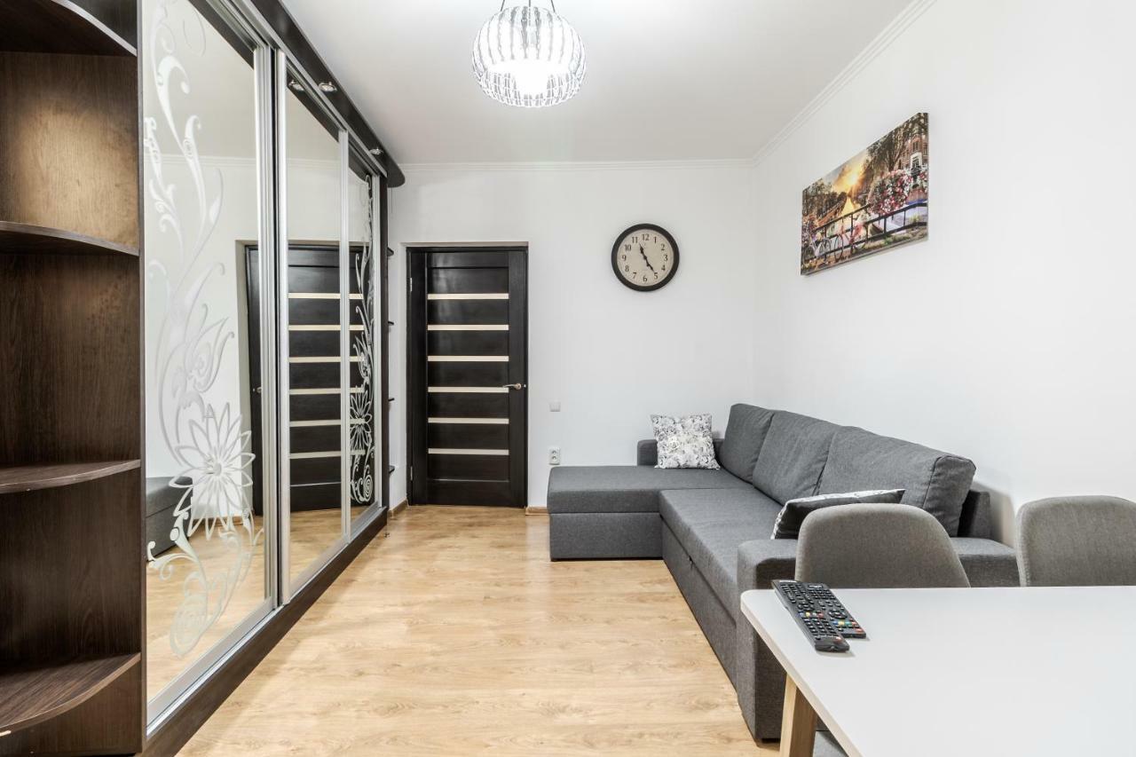 Homey Apartment Leopoli Esterno foto